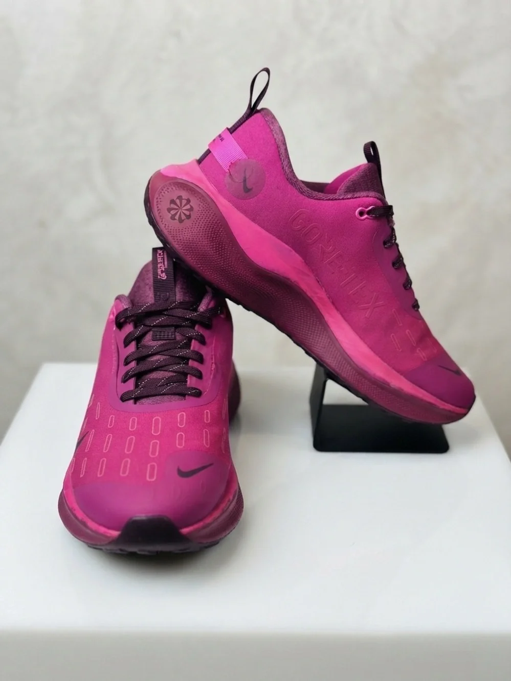 Nike ReactX Infinity Run GORE-TEX in Fierce Pink Women’s Size 8.5, Men’s 7